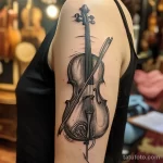 Рисунок тату с виолончелью - The magic of a cello tattoo artistry in the making ecc c be efadcc - 291223 tatufoto.com 346