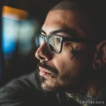 тату на лице - A successful male software developer with a minimali dcffa fc b beb ba _1 - 261223 tatufoto.com 047