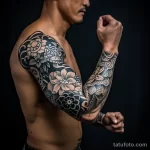 Искусство Сочетания Стилей в Татуировке - A man with a sleeve tattoo featuring a mix of Japane af d befa dddce _1_2 - 190124 tatufoto.com 103