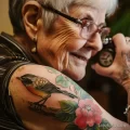 Татуировка у старого человека - Elderly individual showcasing a vintage style bird t d d af befad _1 - 110124 tatufoto.com 015
