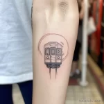 Фото тату про метро - Subtle tattoo of a subway trains headlights style c b cfc cdddfff _1_2 - 080124 tatufoto.com 052