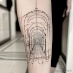 Фото тату про метро - Tattoo illustrating the symmetry of a subway station fdf c d bf aeacb _1 - 080124 tatufoto.com 088
