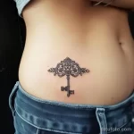 Интимное тату на фото - Delicate key tattoo on the lower abdomen style ra dd c de ab bbcb _1 - 080224 tatufoto.com 164
