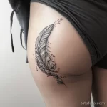 Интимное тату на фото - Feather tattoo along the hip line style raw sty bcd e be a cfe _1 - 080224 tatufoto.com 225