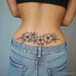 Интимное тату на фото - Floral design tattoo on the lower back style raw af db a bef abf _1_2 - 080224 tatufoto.com 239