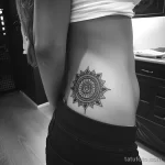 Интимное тату на фото - Mandala tattoo on the side waist style raw styl bae bda a ace edafdea - 080224 tatufoto.com 287