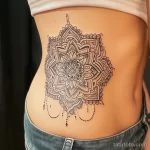 Интимное тату на фото - Mandala tattoo on the side waist style raw styl bae bda a ace edafdea _1 - 080224 tatufoto.com 288