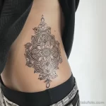 Интимное тату на фото - Mandala tattoo on the side waist style raw styl bedb dac c fe _1 - 080224 tatufoto.com 292