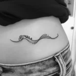 Интимное тату на фото - Minimalist wave tattoo near the bikini line style eedda e eb fa faf _1 - 080224 tatufoto.com 316