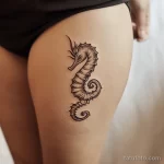 Интимное тату на фото - Small seahorse tattoo near the groin style raw cda e da bf cdad _1 - 080224 tatufoto.com 419