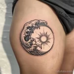 Интимное тату на фото - Stylized wave and sun tattoo on the hip style raw bad fd cf ad bcadadee _1 - 080224 tatufoto.com 468