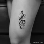 Интимное тату на фото - Tiny music note tattoo on the upper thigh style r be fdb c efdcabad _1 - 080224 tatufoto.com 518