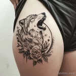 Интимное тату на фото - Wolf howling tattoo on the upper thigh style raw ab b c aa fcfb _1_2 - 080224 tatufoto.com 565