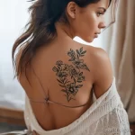 Интимное тату на фото - Woman in a serene pose with a nature inspired intima de be af bbeed - 080224 tatufoto.com 580