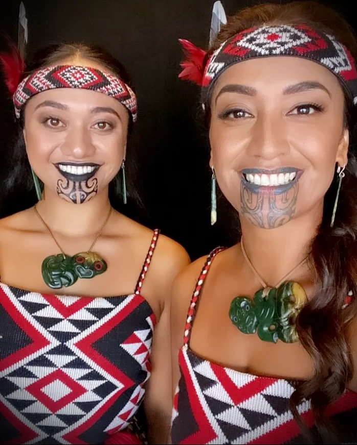 Первая женщина с татуировками маори на лице – ведущая новостей на телевидении - tatufoto.com 24022024 11