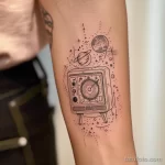 Татуировка про радио - Realistic tattoo illustration of a persons wrist wit efaa a aefe ecbfe - 130224 tatufoto.com 165