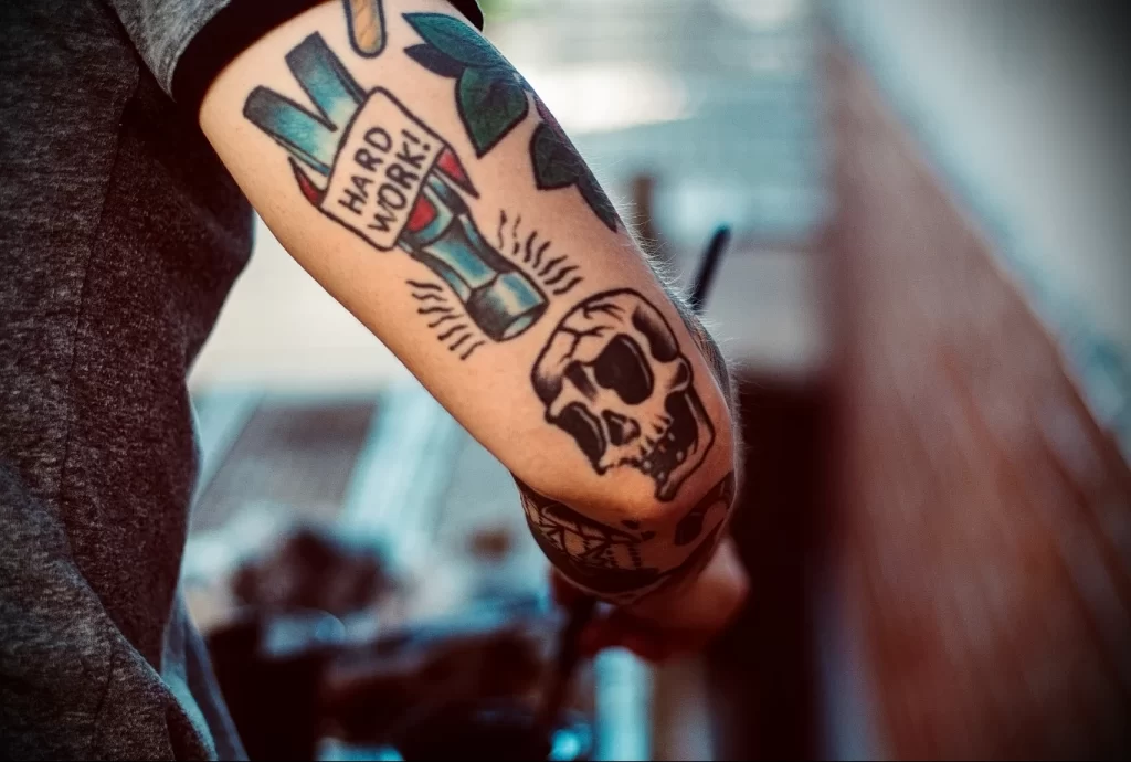 Что делать, если татуировка вызывает споры в семье - фото для tatufoto.com 20.03.2024 1