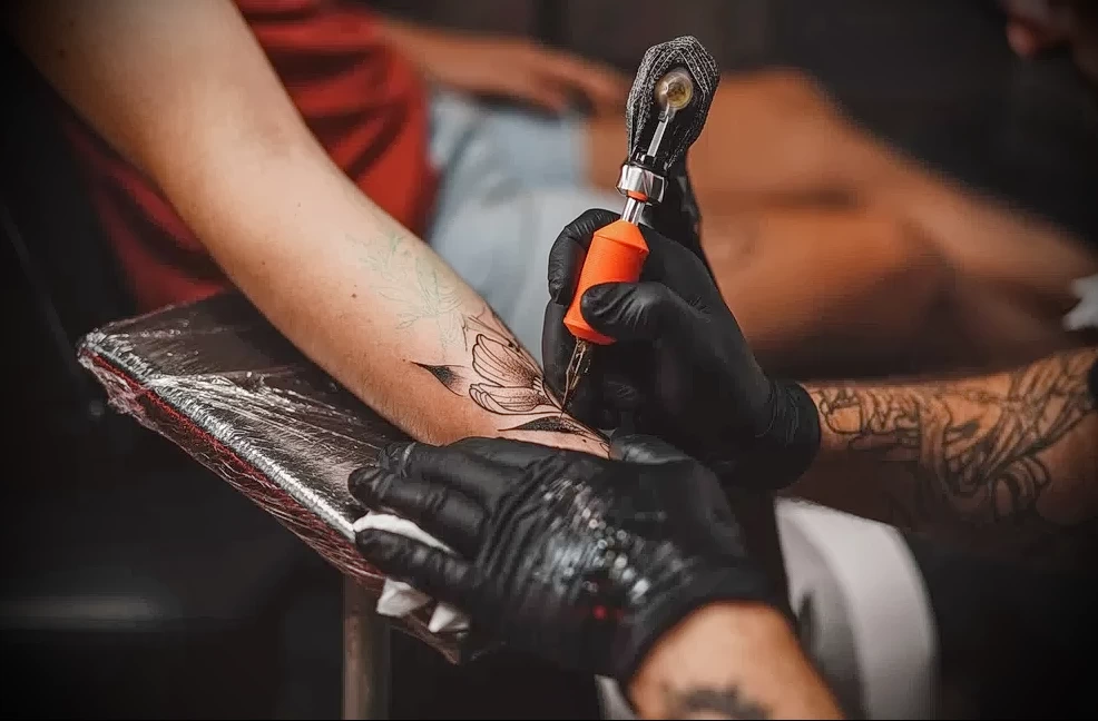 Что делать, если татуировка вызывает споры в семье - фото для tatufoto.com 20.03.2024 11