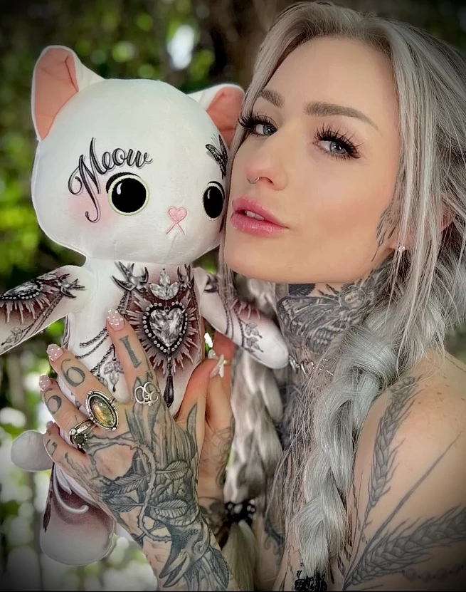 Все про Райан Эшли (@ryanashleymalarkey) - 300424 tatufoto.com 008