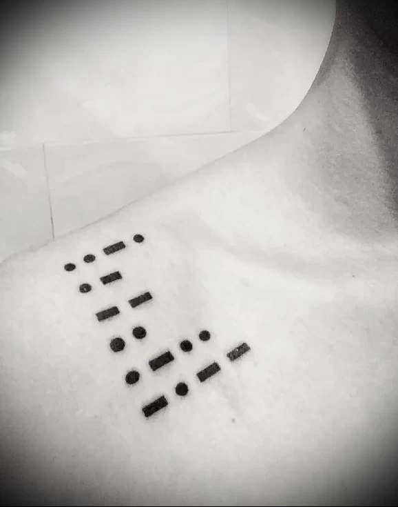 Татуировки с азбукой Морзе - 210724 tatufoto.com 017