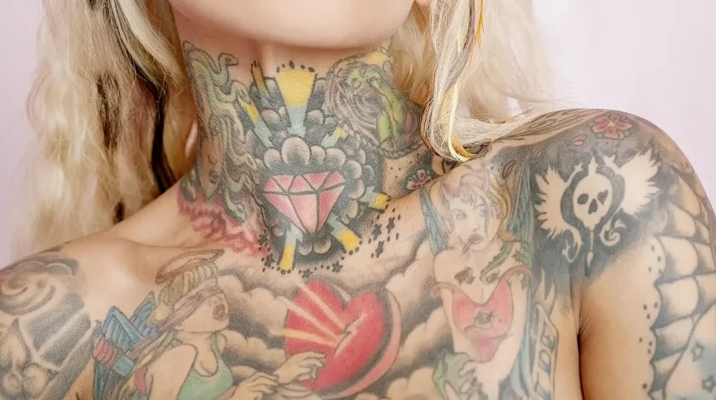 Как влияет татуировка на поиск работы 5 - 260824 tatufoto.com 05