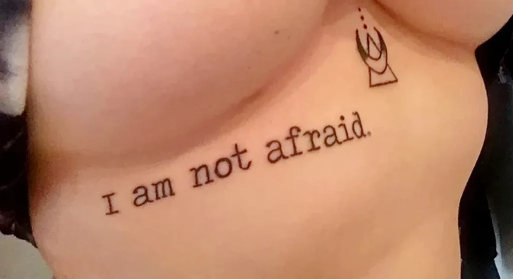 Как влияет татуировка на поиск работы 8 - 260824 tatufoto.com 08