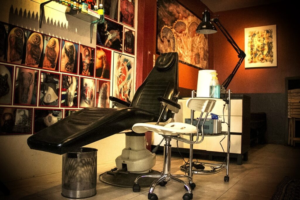 Как выбрать салон для татуировки - tatufoto.com 3