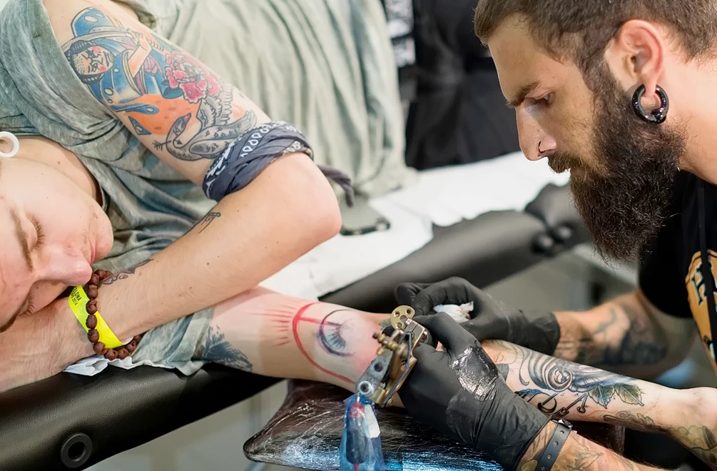 Как выбрать тату-мастера - руководство для новичков и знатоков 1 - 260824 tatufoto.com 01