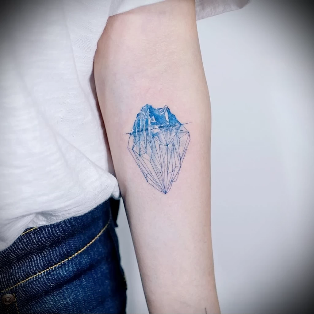 Пример рисунка татуировки с айсбергом - 210824 tatufoto.com 26