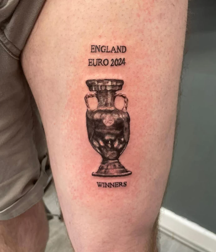 Английский фанат сделал тату Победители Евро 2024 - 24092024 - фото для tatufoto.com 2
