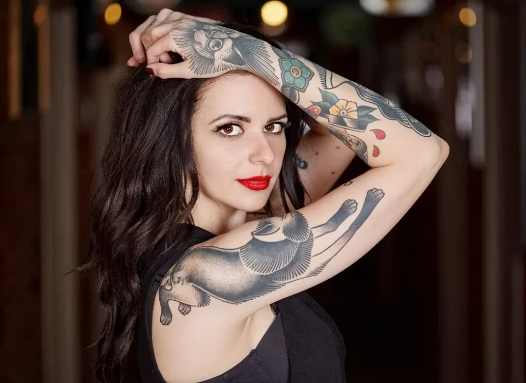 ИСТОРИЯ ТАТУИРОВКИ В МОДЕ - tatufoto.com 01092024 23