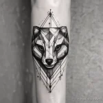 Abstract badger tattoo blending geometric shapes and minimalistic lines on a forearm. tatufoto.com 03 10 24 01 96_23