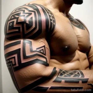 brutal man flexing his biceps tatufoto.com 042