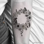 hand drawn floral wreath tattoo sketch tatufoto.com 067
