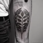 tattoo of a laurel wreath on a man s calf tatufoto.com 207