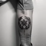 tattoo of a laurel wreath on a man s forearm tatufoto.com 216