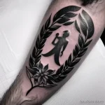 tattoo of a laurel wreath on a man s forearm tatufoto.com 217