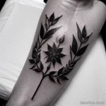 tattoo of a wreath with thorns on a woman s forearm tatufoto.com 292
