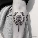wreath with roses tattoo outline tatufoto.com 331