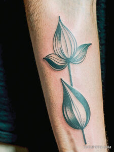 Кулинарные тату шеф-поваров - Realistic tattoo of fresh garlic cloves, tatufoto.com 275