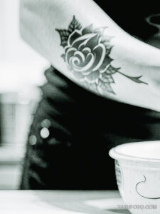 Кулинарные тату шеф-поваров - Simple tattoo sketch of a mixing bowl with whisk, tatufoto.com 473