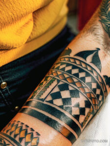 Кулинарные тату шеф-поваров - Tattoo of a baguette with butter, tatufoto.com 153