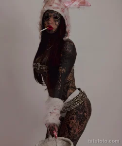 Амбер Люк (@amber__luke) тату модель №03 - tatufoto.com 2025
