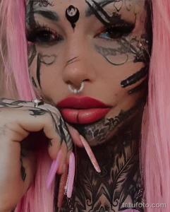Амбер Люк (@amber__luke) тату модель №08 - tatufoto.com 2025