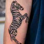 Значение татуировки зебра - пример тату зебра на фото - 100 - фото tatufoto.com