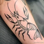 Татуировка с креветкой ко Дню креветок – 10 мая №17 - фото tatufoto.com