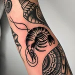 Татуировка с креветкой ко Дню креветок – 10 мая №22 - фото tatufoto.com