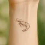 Татуировка с креветкой ко Дню креветок – 10 мая №50 - фото tatufoto.com