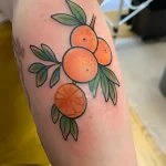 Пример рисунка татуировки с мандарином - идея 2025 №51 - tatufoto.com