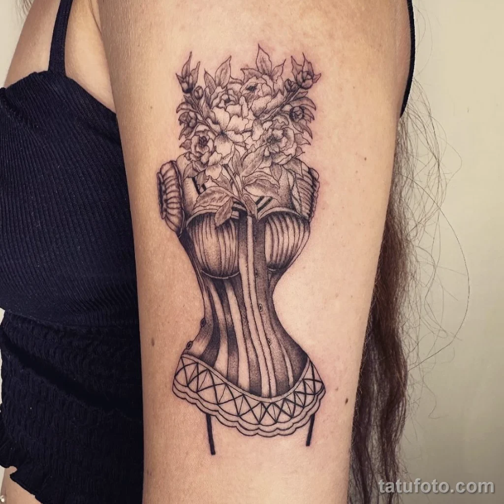 Значение тату корсет - пример рисунка тату №86 - tatufoto.com